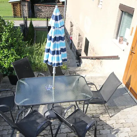 別荘 V Sukromi - Stejjt *