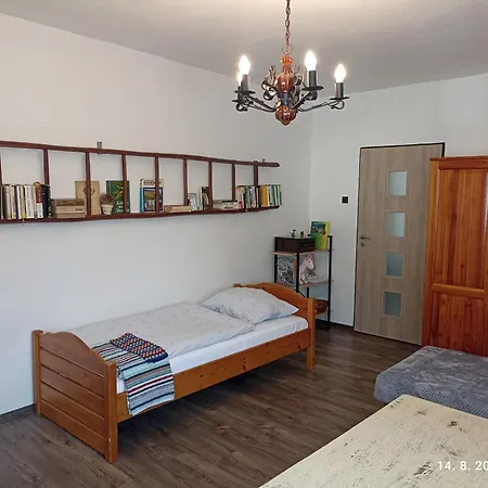 V Sukromi - Stejjt * Turcek